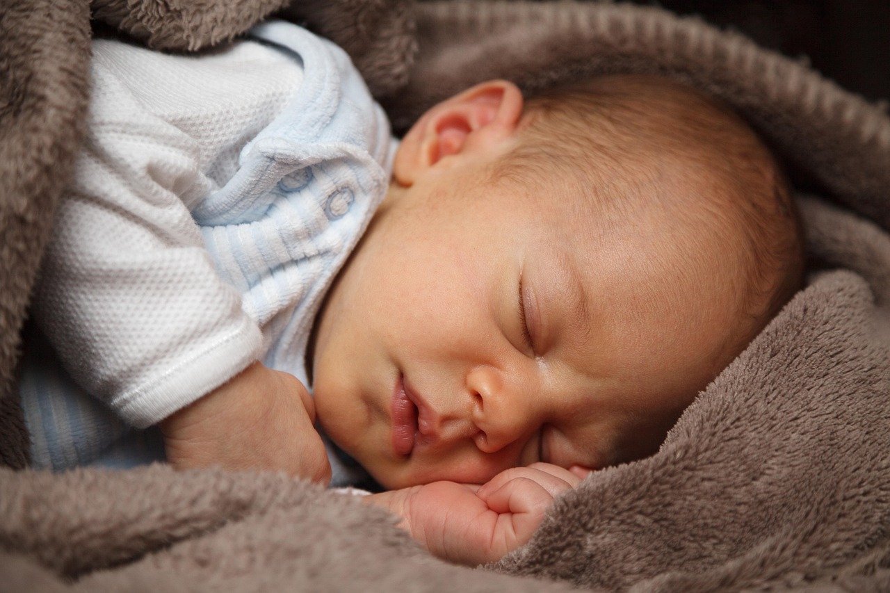 赤ちゃんの安眠に役立つおすすめグッズは？