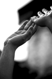 上の子が夜泣きで起きる時の効果的な対策は？